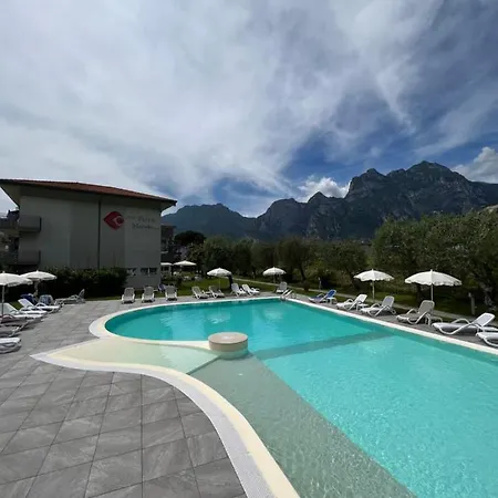 Piccolo Otel Torbole Sul Garda
