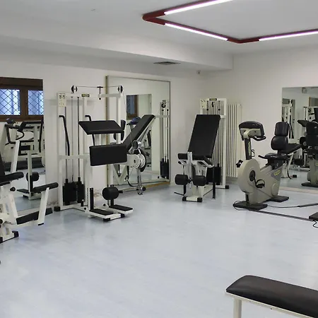 Otel Piccolo 4*