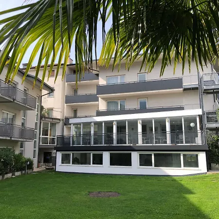 Piccolo Otel Torbole Sul Garda